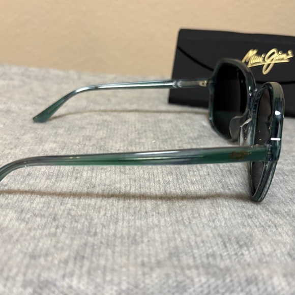 Maui Jim Taro Polarized Blue Mirror Sunglasses w/ Case EUC